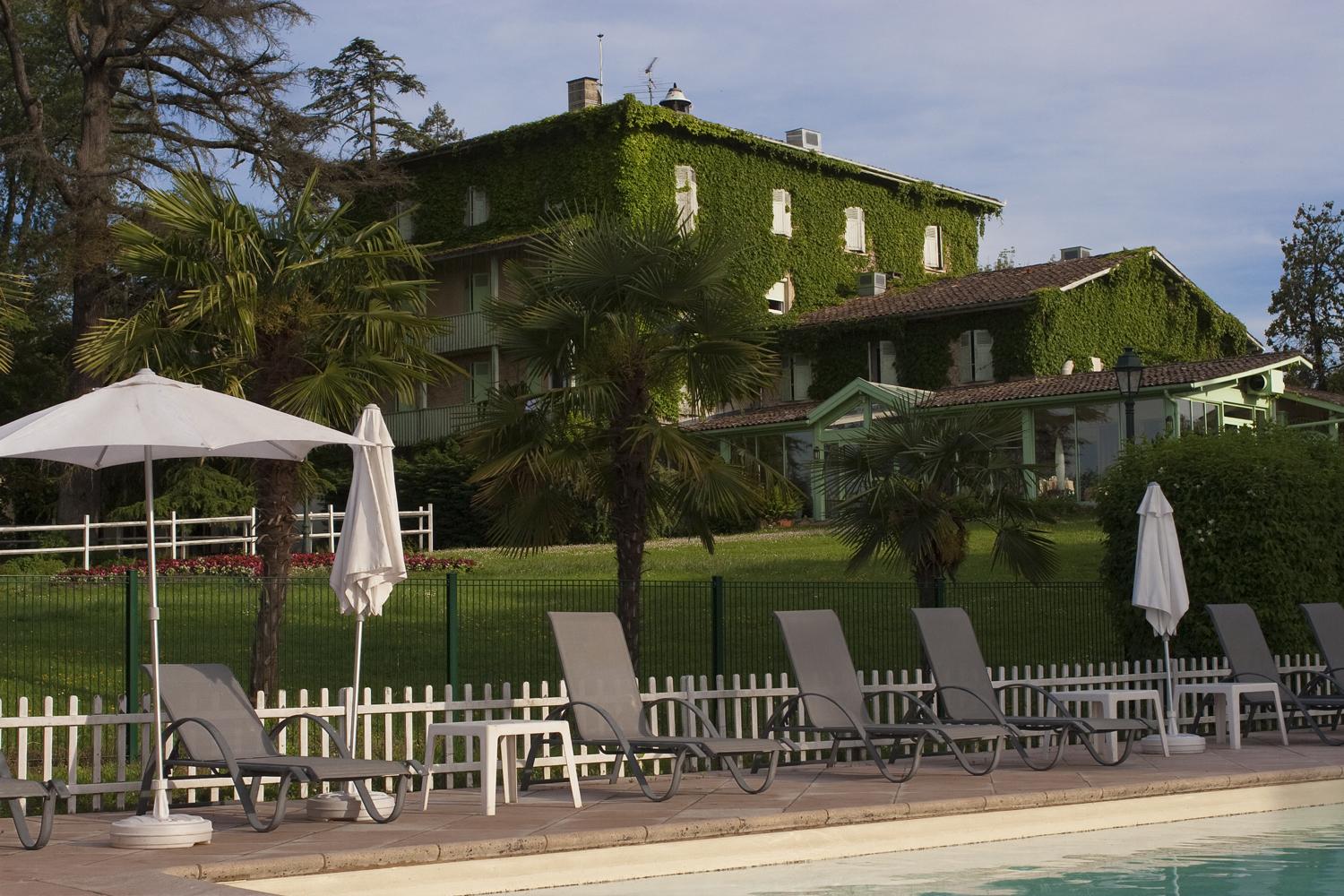 Logis Hotels- Hotel Et Restaurant Domaine De Fompeyre Bazas Exteriör bild
