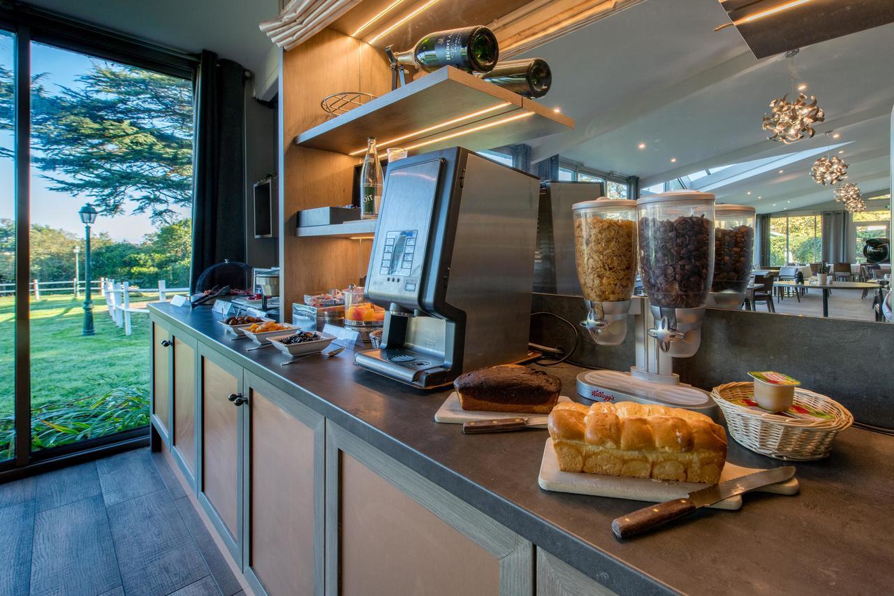 Logis Hotels- Hotel Et Restaurant Domaine De Fompeyre Bazas Exteriör bild