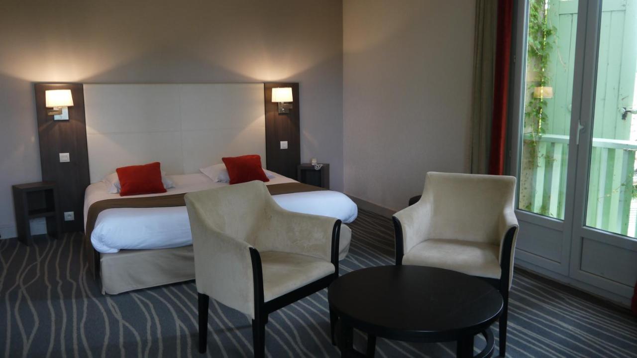 Logis Hotels- Hotel Et Restaurant Domaine De Fompeyre Bazas Exteriör bild